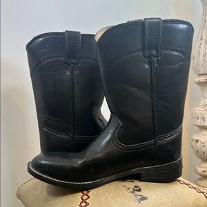 Classic Black Leather Men's Justin  Boots